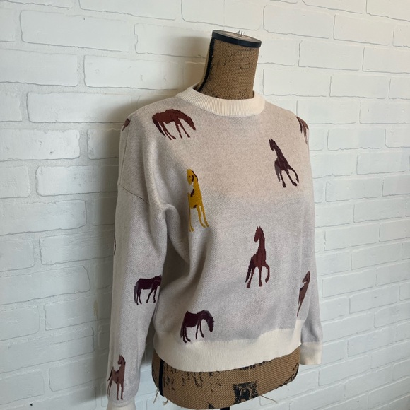 THML Cream Sweater with Horse Motif - Picture 2 of 5